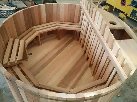 Wood Outdoor Hot Tub (2-3 Person)