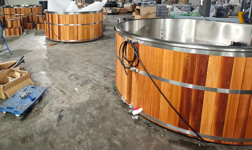 Wood Fired Hot Tub with Liner