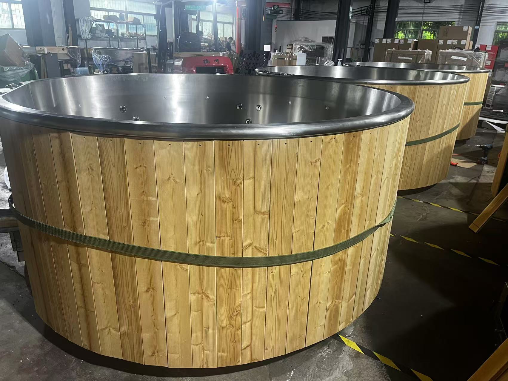 Wood Fired Hot Tub with Liner