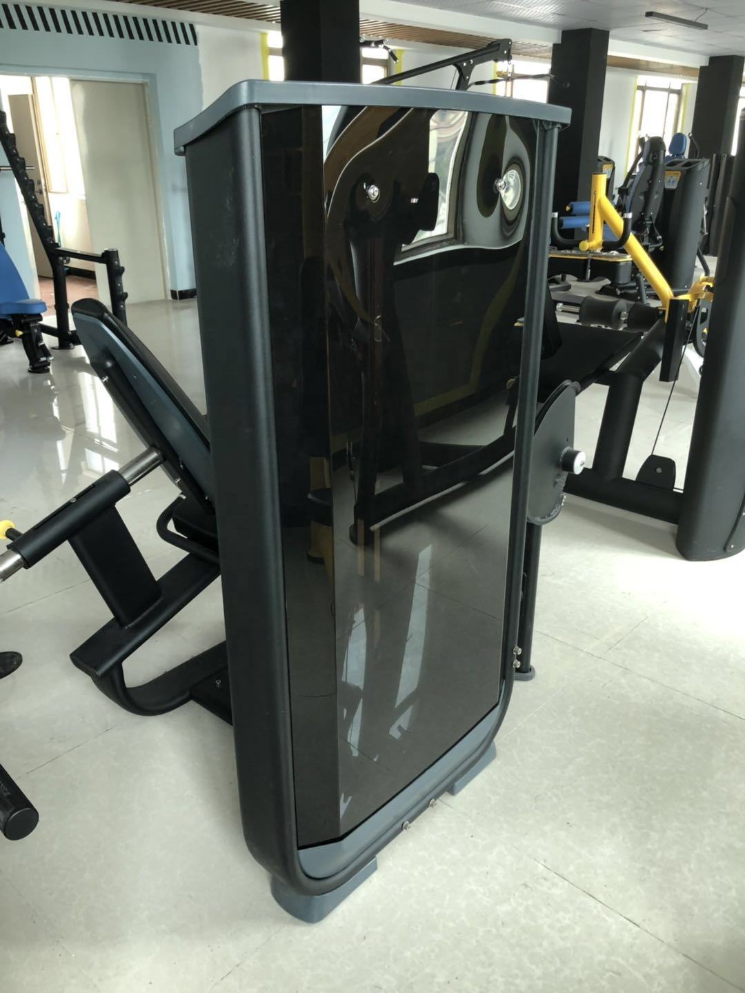 Commercial Plate-Loaded Lat Pulldown Machine